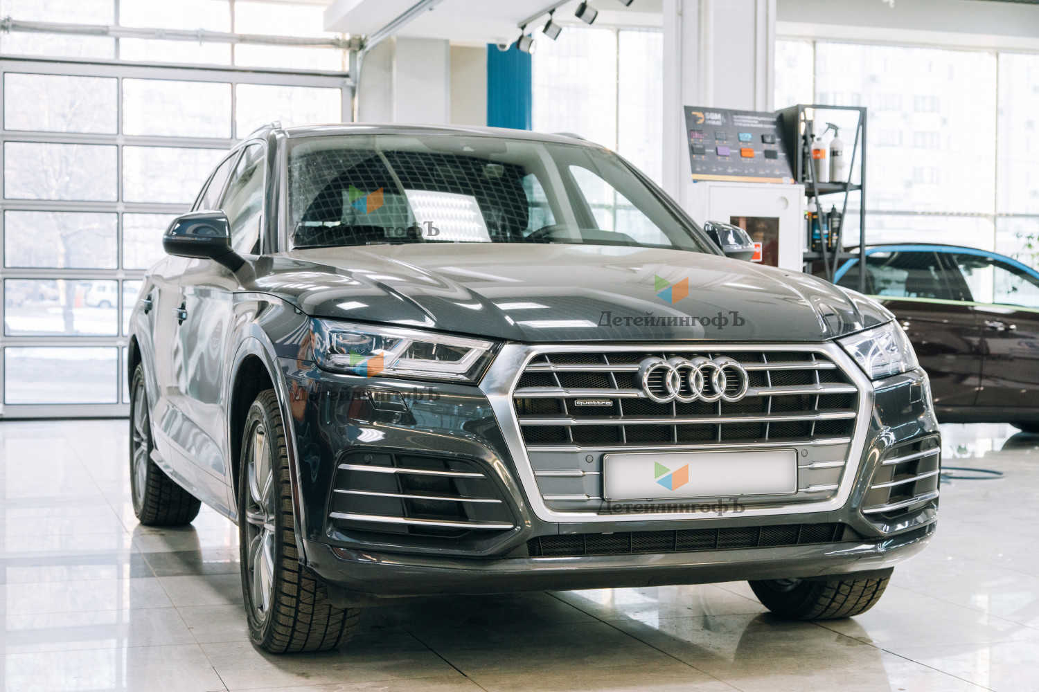 Оклеивание кузова защитной пленкой и полная шумоизоляция салона Audi Q5