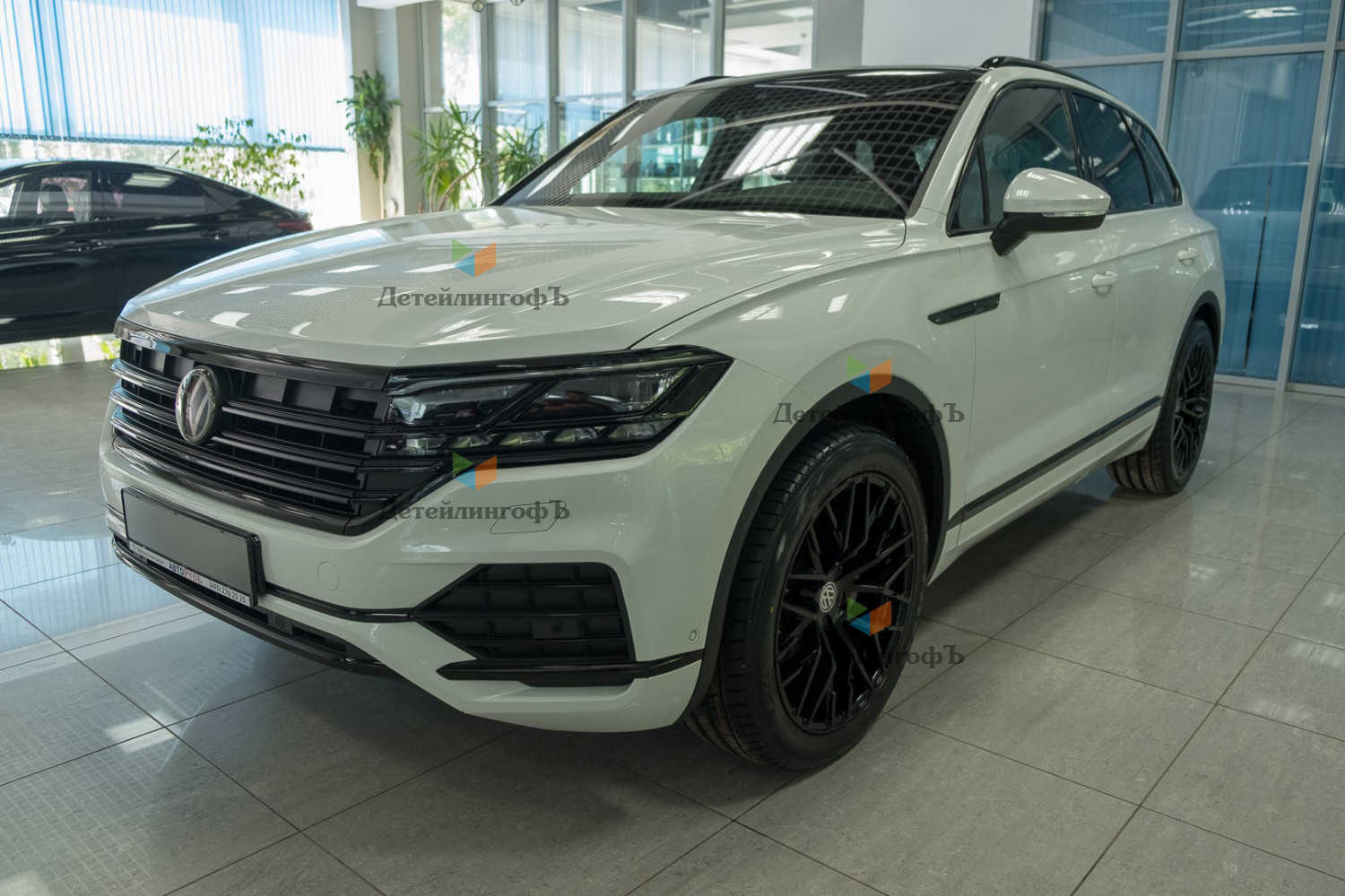 Бронирование пленкой Volkswagen Touareg
